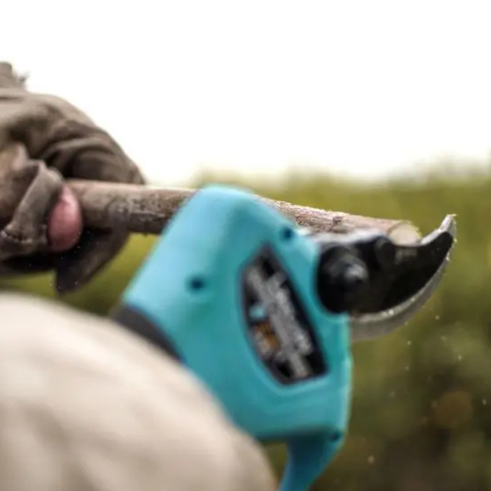 SécateurPro™ – L’outil intelligent qui transforme votre façon de jardiner